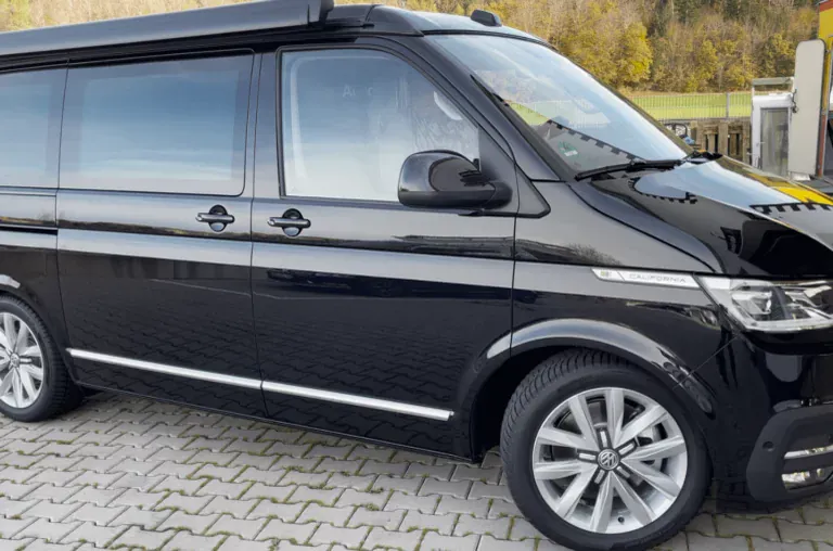 Schwarzer VW California T6 Aufbereitung